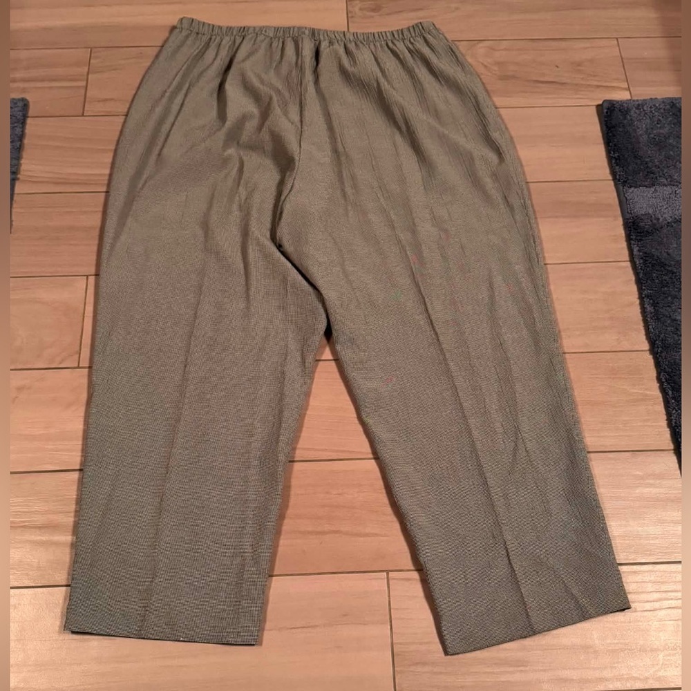 Elegant Khaki Women's Pants size 20W
